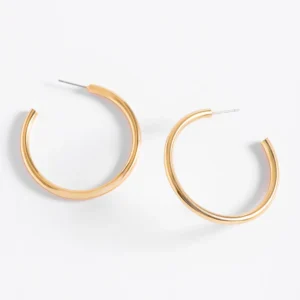 Aretes argolla diseño clásico y minimalista
