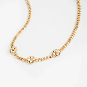 Collar en baño de oro con dijes de trébol cadena gruesa